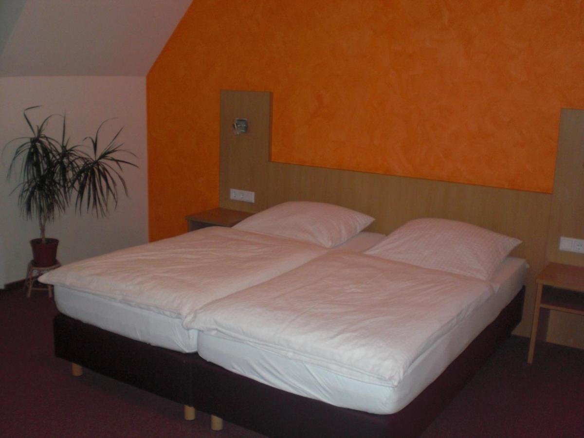 Landgasthof Schubbkoarn'S Ruh Fulda Esterno foto